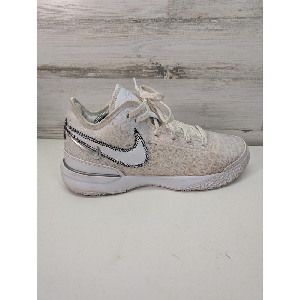 Nike Lebron NXXT Gen‎ Shoes Mens Size 11 Basketball DR8784-101 Sneakers - Picture 8 of 15
